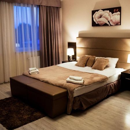 Hotel Feniks Gniezno Luaran gambar