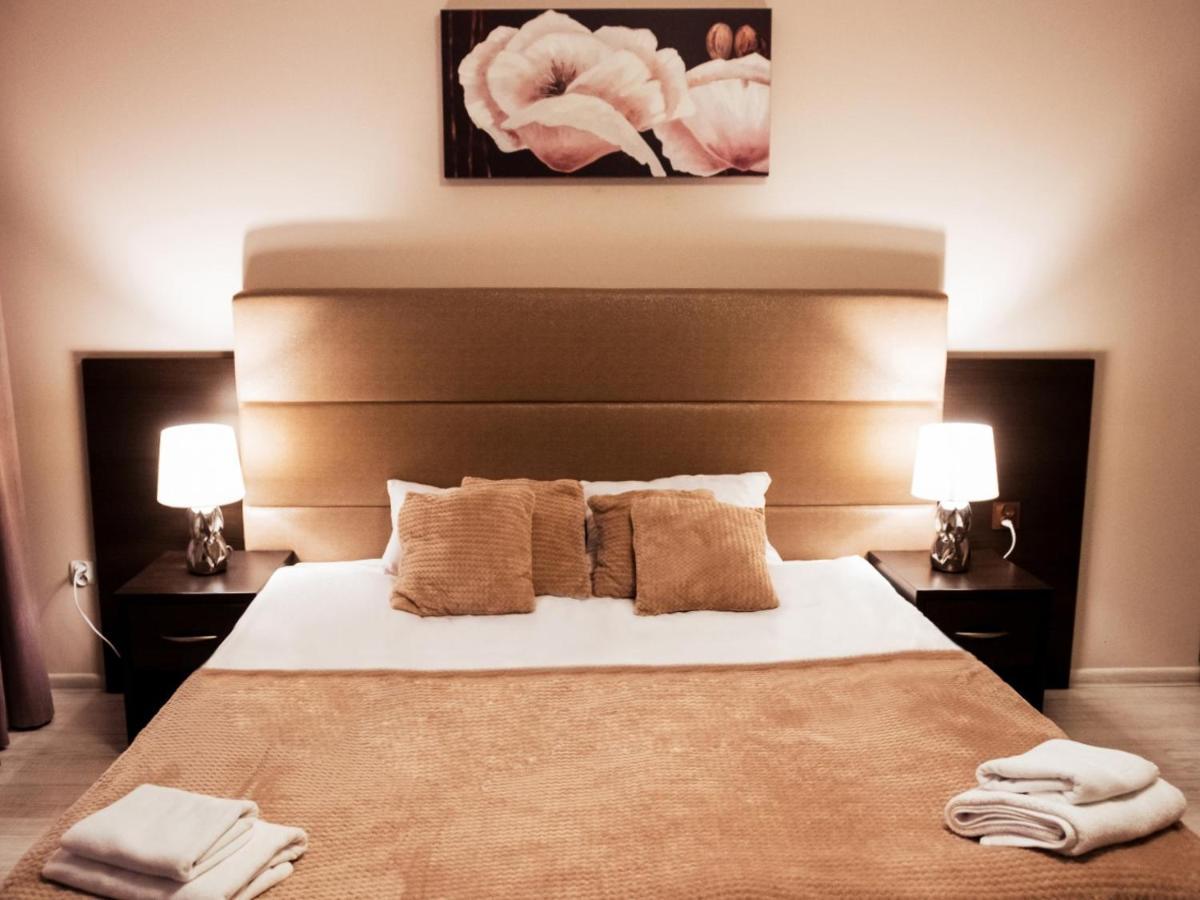 Hotel Feniks Gniezno Luaran gambar