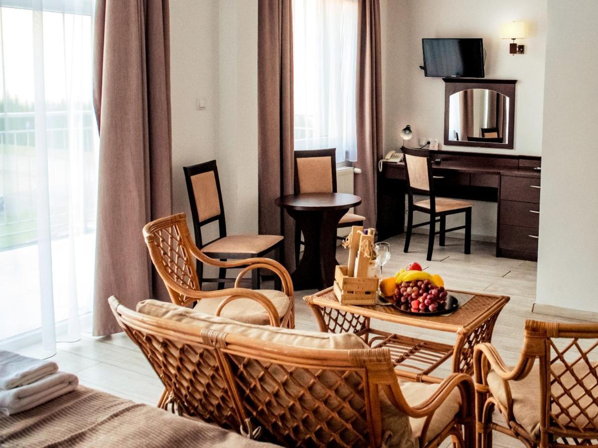 Hotel Feniks Gniezno Luaran gambar